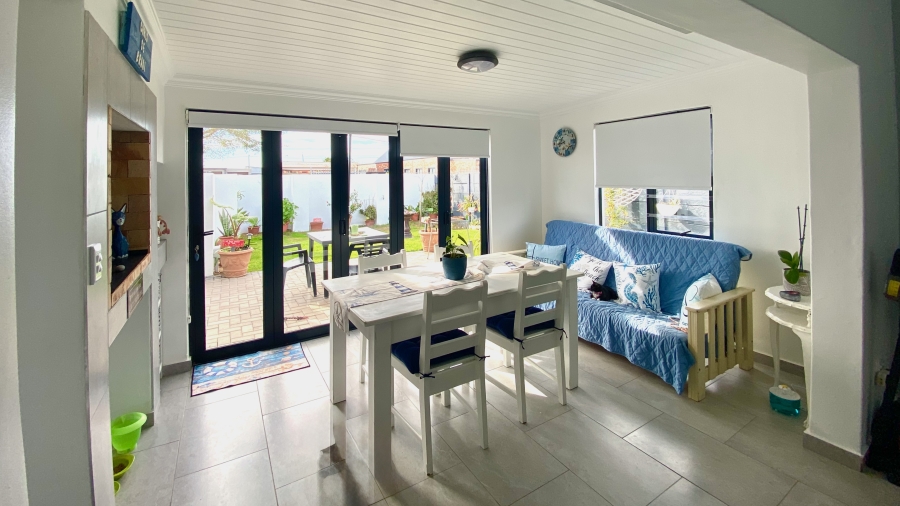 2 Bedroom Property for Sale in Velddrif Western Cape